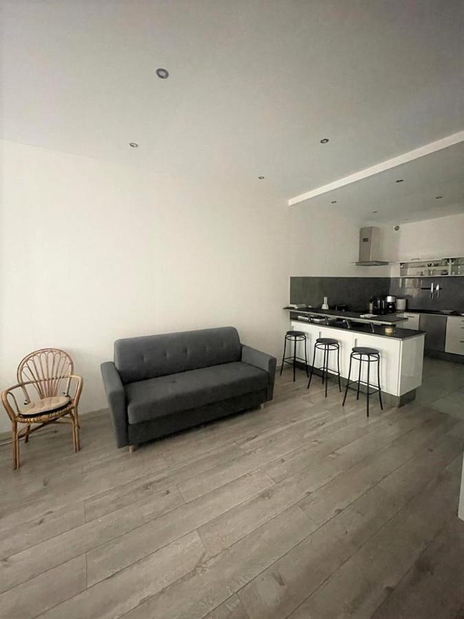 2 Pieces Confort Vieux Cours Saleya Proche Commerces Et Appartement Nice